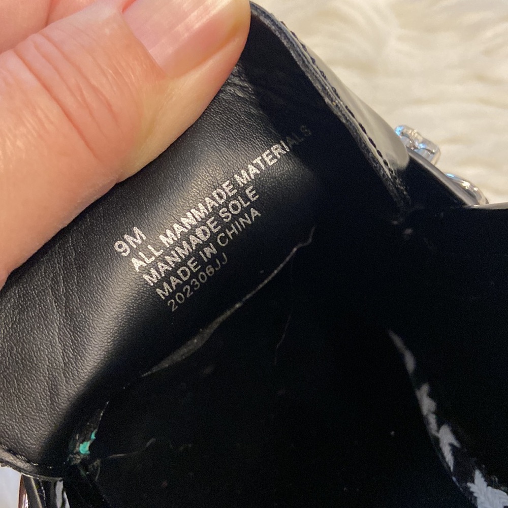 GB SHOES SIZE 9 BNWOT COLOR BLACK SEE ALL PHOTOS - Picture 8 of 12